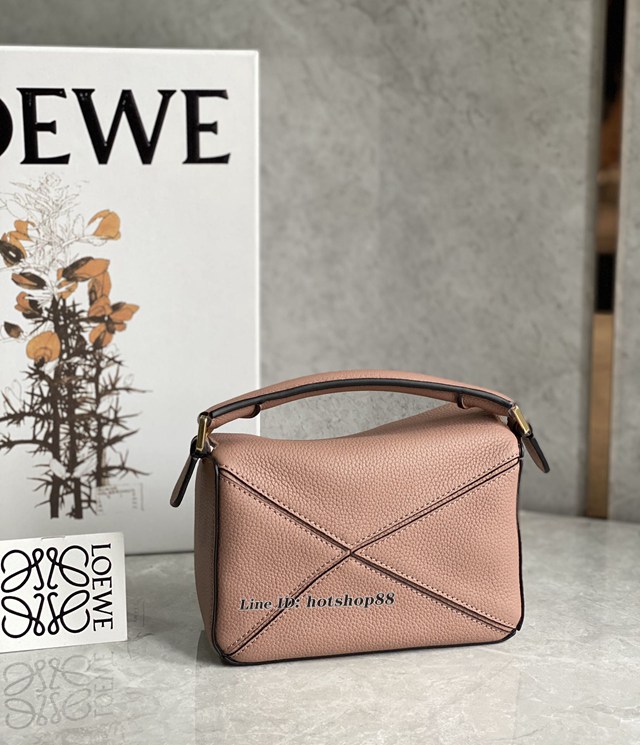 Loewe專櫃經典款2022新顏色迷你女包 羅意威Puzzle系列Mini女款手提肩背包小牛皮幾何包 10173 lyw1519